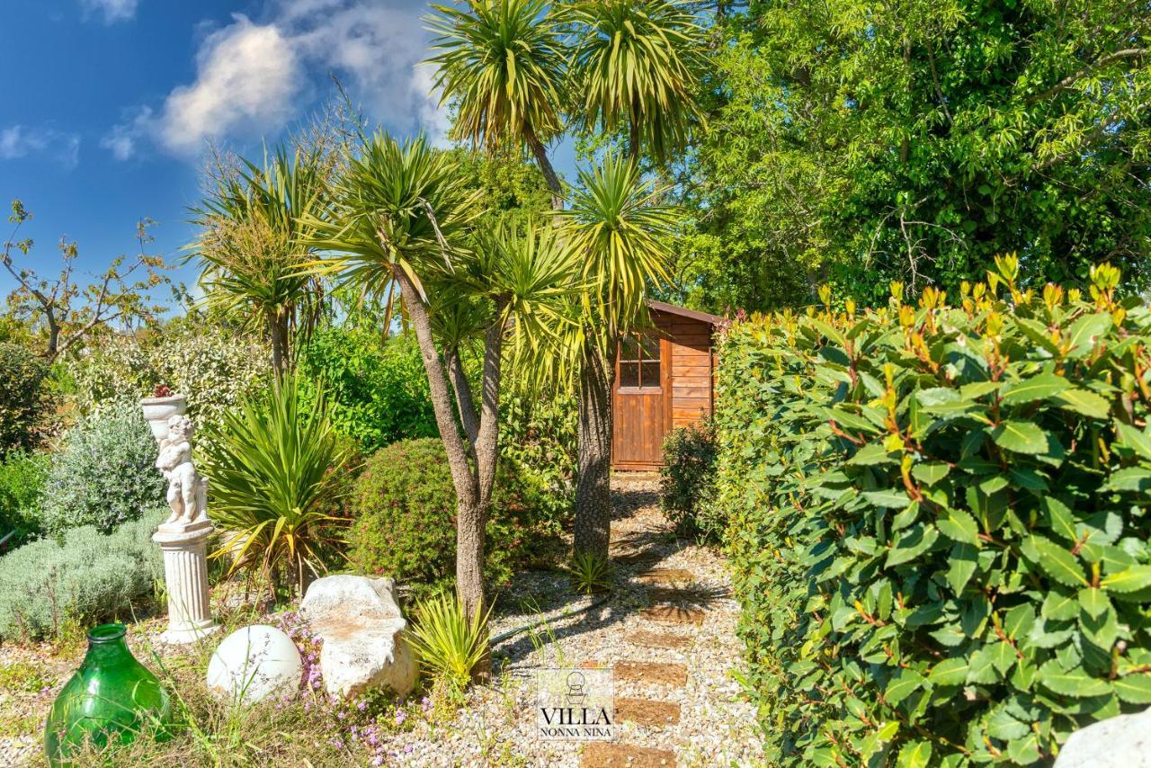Villa Nonna Nina By La Puglia In Un Trullo Locorotondo Exterior photo